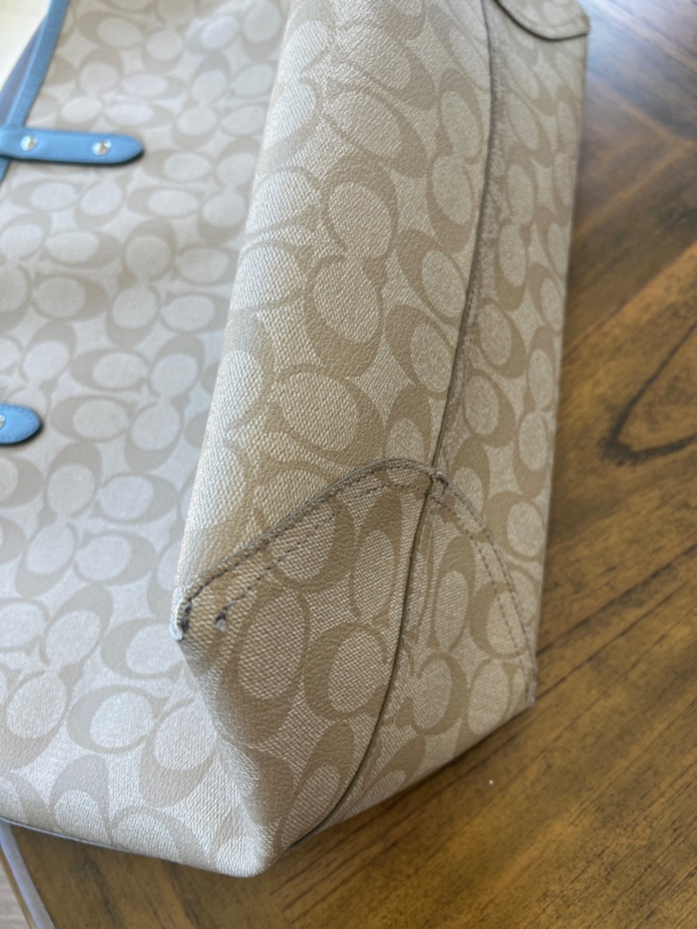 Coach - Beige Signature Tote with Blue Trim, Reversible and Matching Pouch - Picture 7 of 12